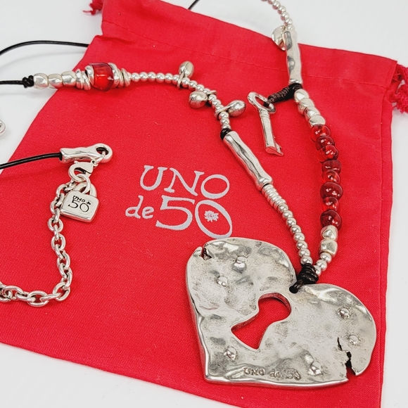 2014 Uno de 50 "Al rojo vivo" It's red hot! Heart Necklace - Picture 9 of 12